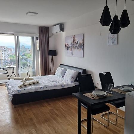 Porta Bus Station Apartment Szkopje Kültér fotó